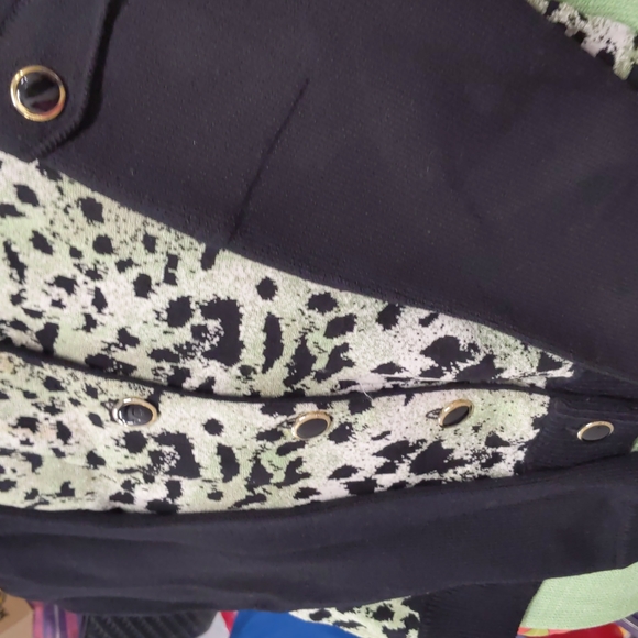 ST. JOHN SKIRT AND JACKET SET - Picture 3 of 4